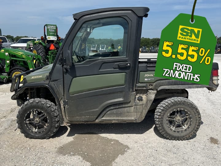 2023 John Deere XUV 835R Image