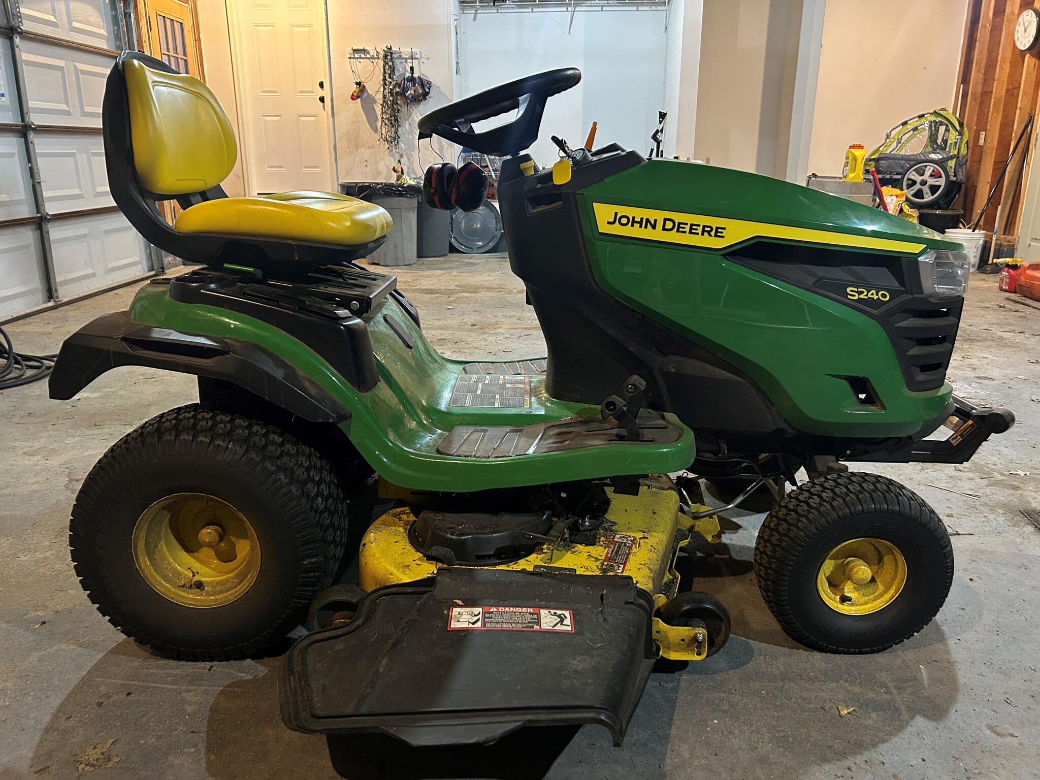 2022 John Deere S240 Image