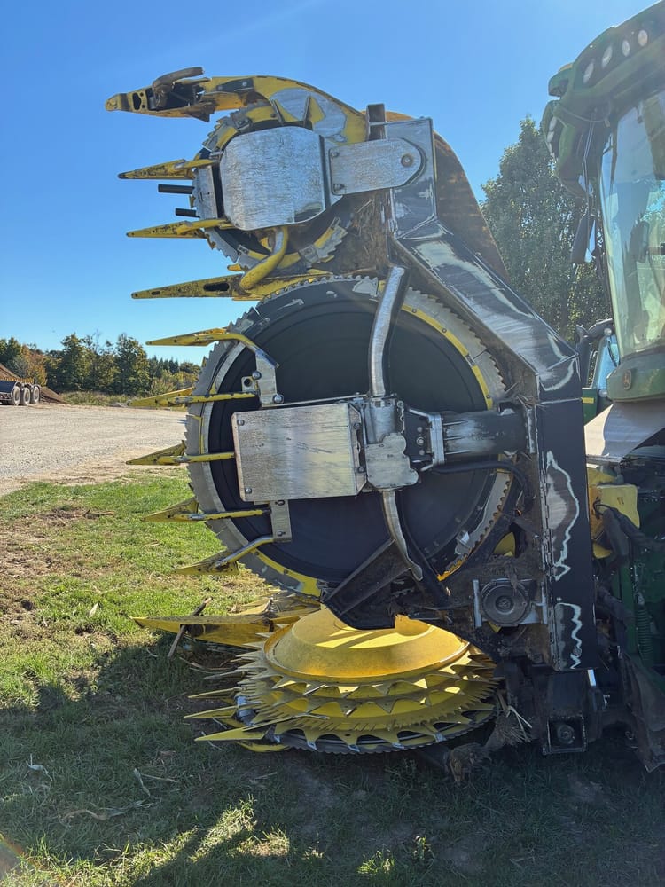 2024 John Deere 770 Image