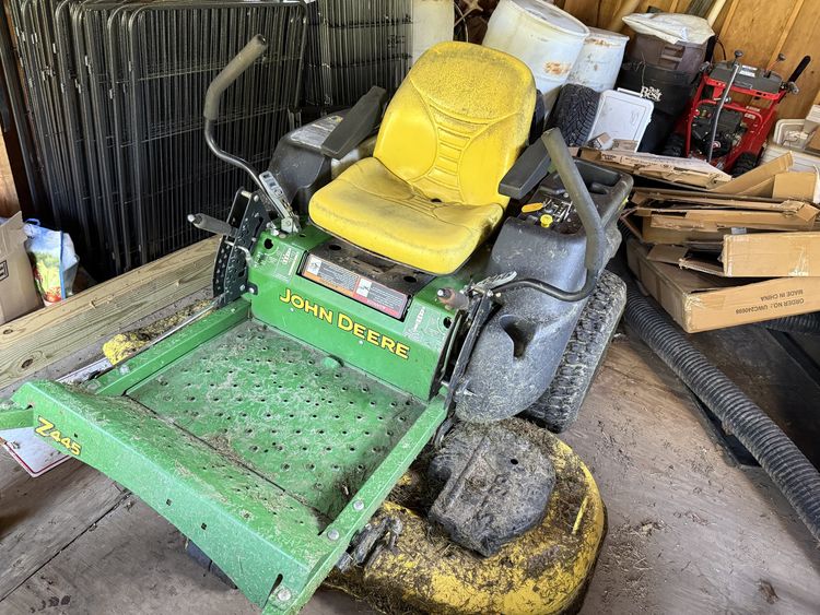 2009 John Deere Z445 Image