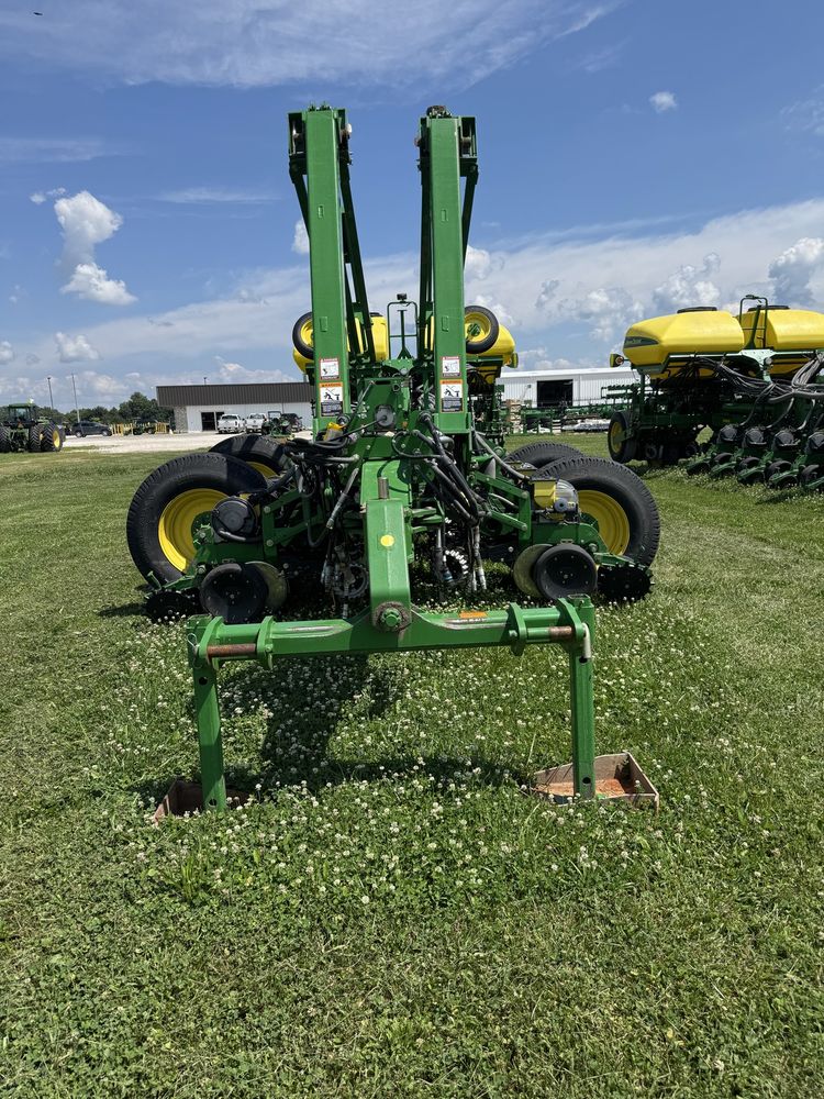 2011 John Deere 1770NT CCS Image