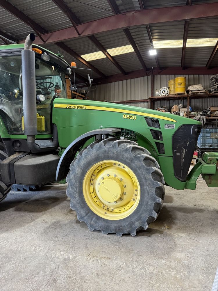 2009 John Deere 8330 Image