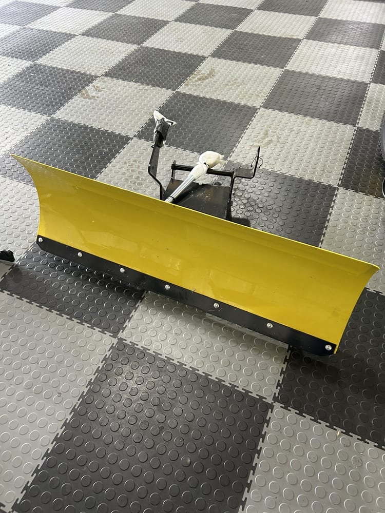 2022 John Deere 44″ FRONT BLADE Image