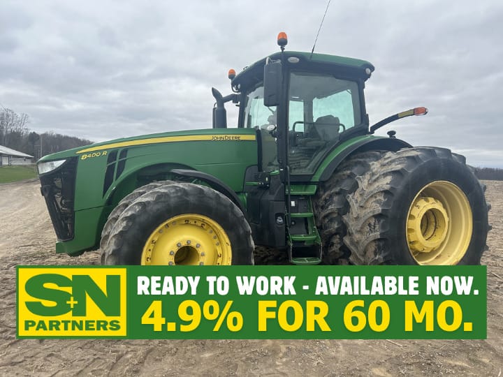 2017 John Deere 8400R Image