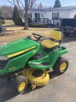 2017 John Deere X330 Image