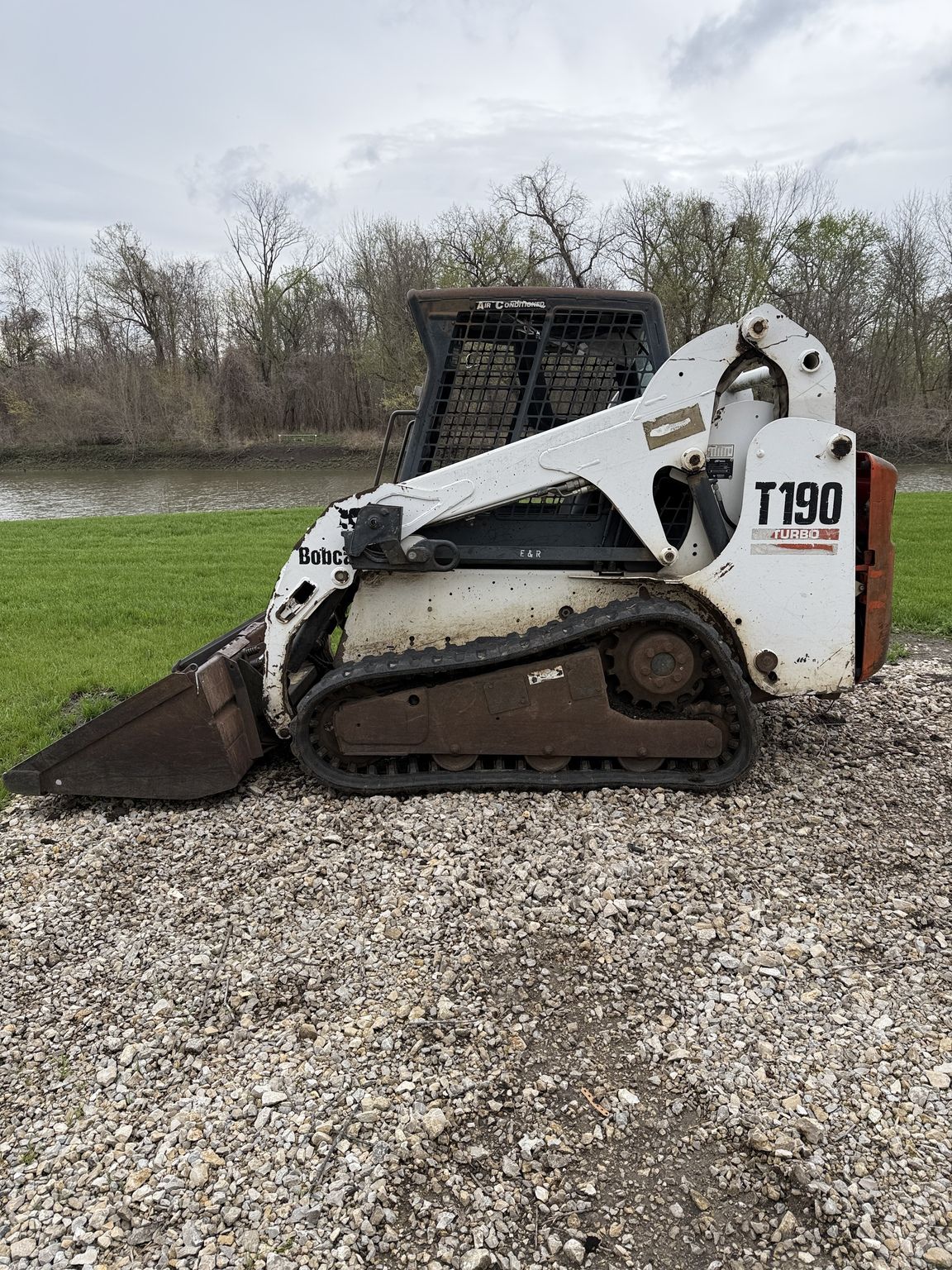 2006 Bobcat T190 Image