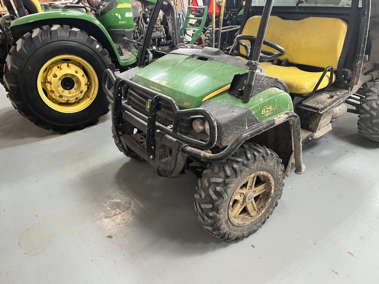 2011 John Deere XUV 825i Image