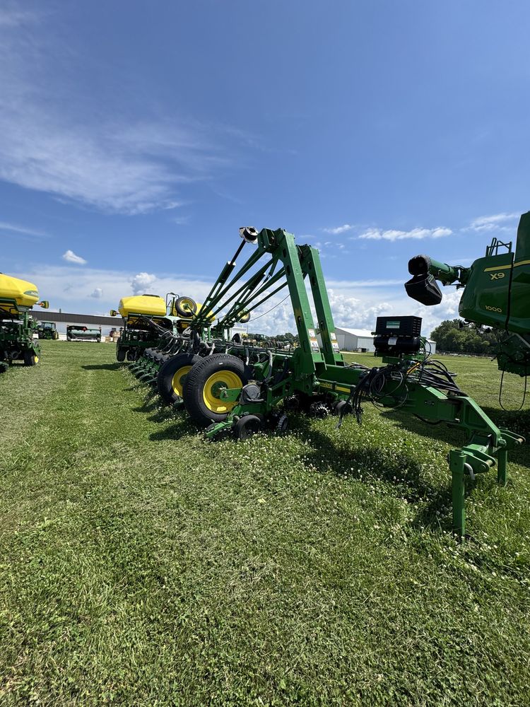 2011 John Deere 1770NT CCS Image