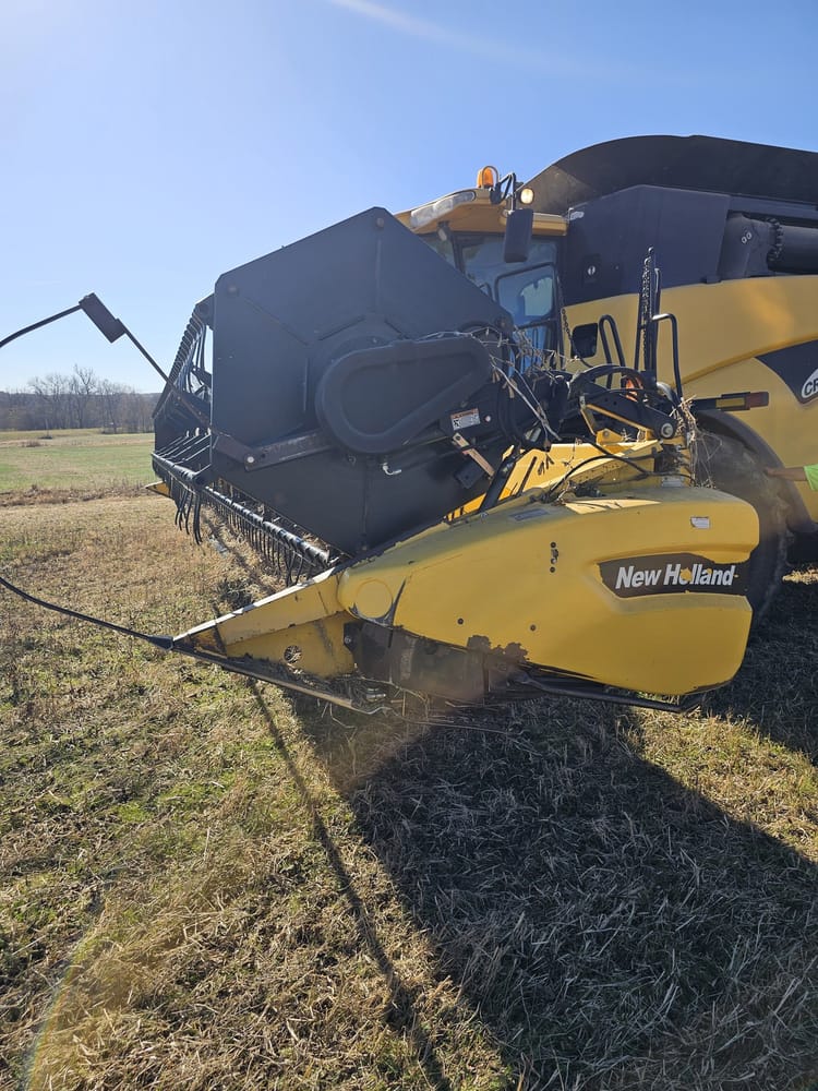 2006 New Holland 74C-30F Image