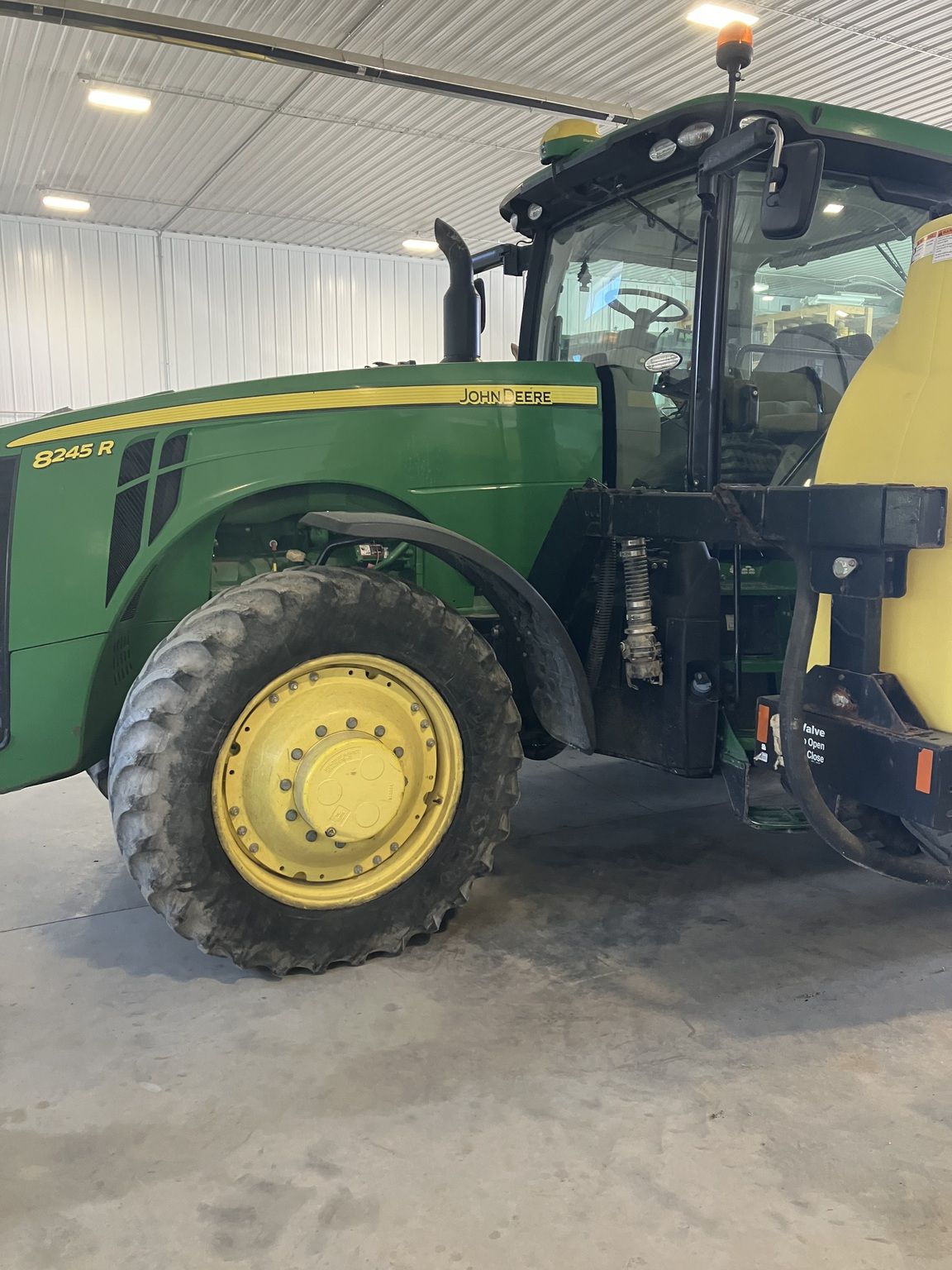 2015 John Deere 8245R Image