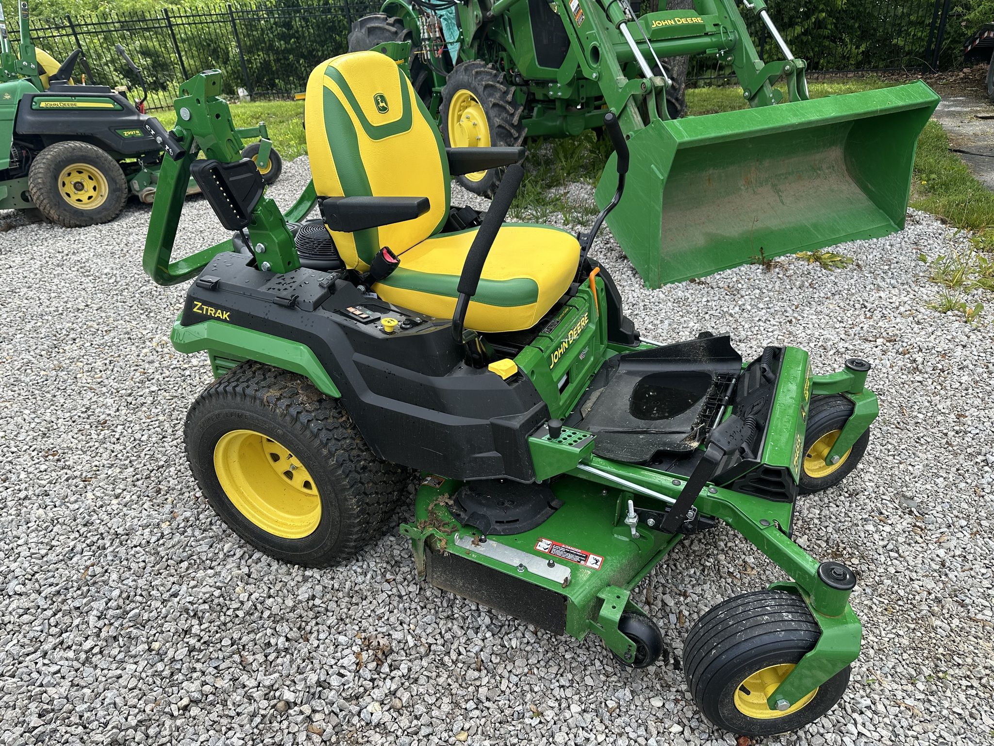 2025 John Deere Z545R Image