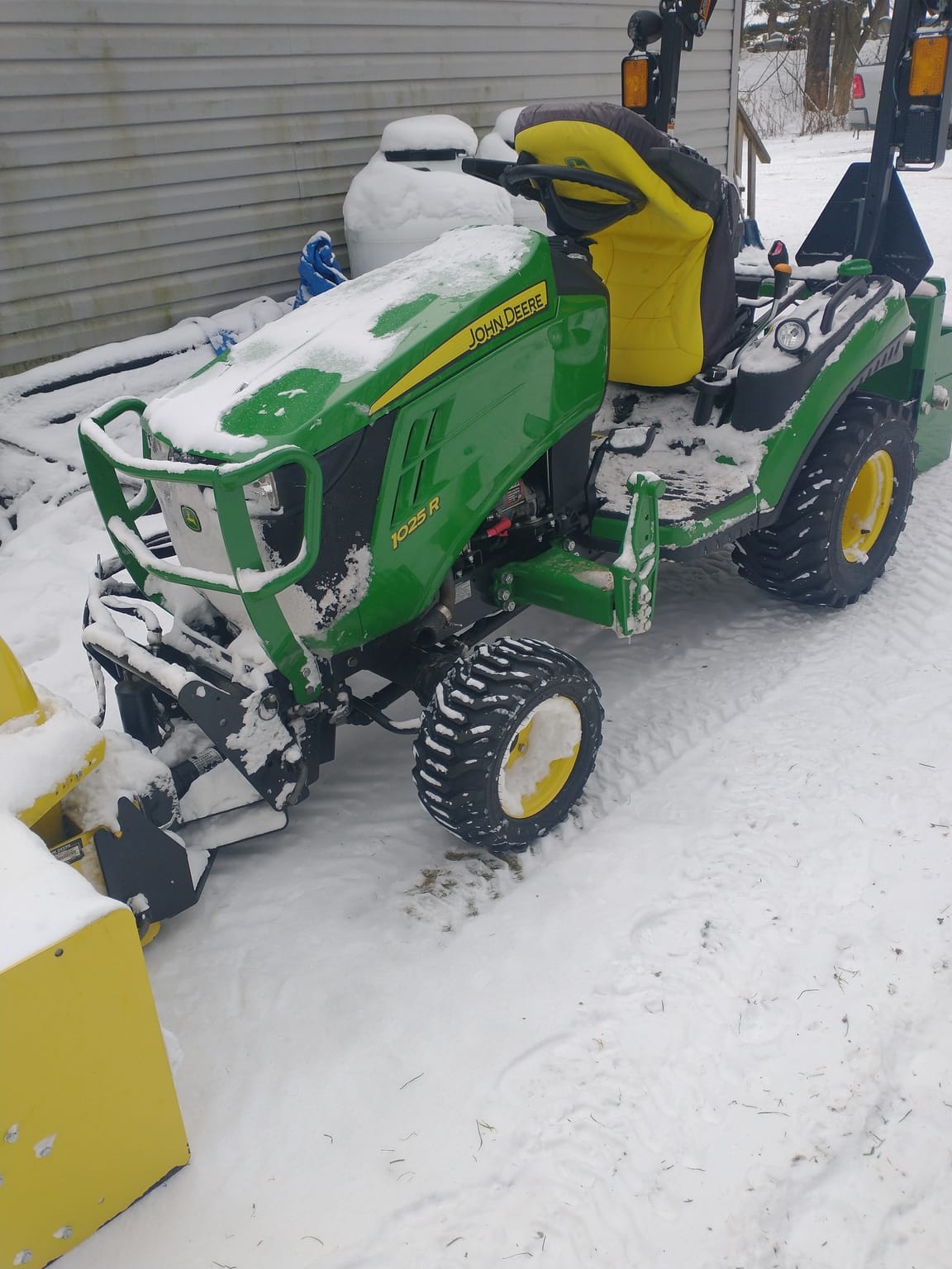 2022 John Deere 1025R Image