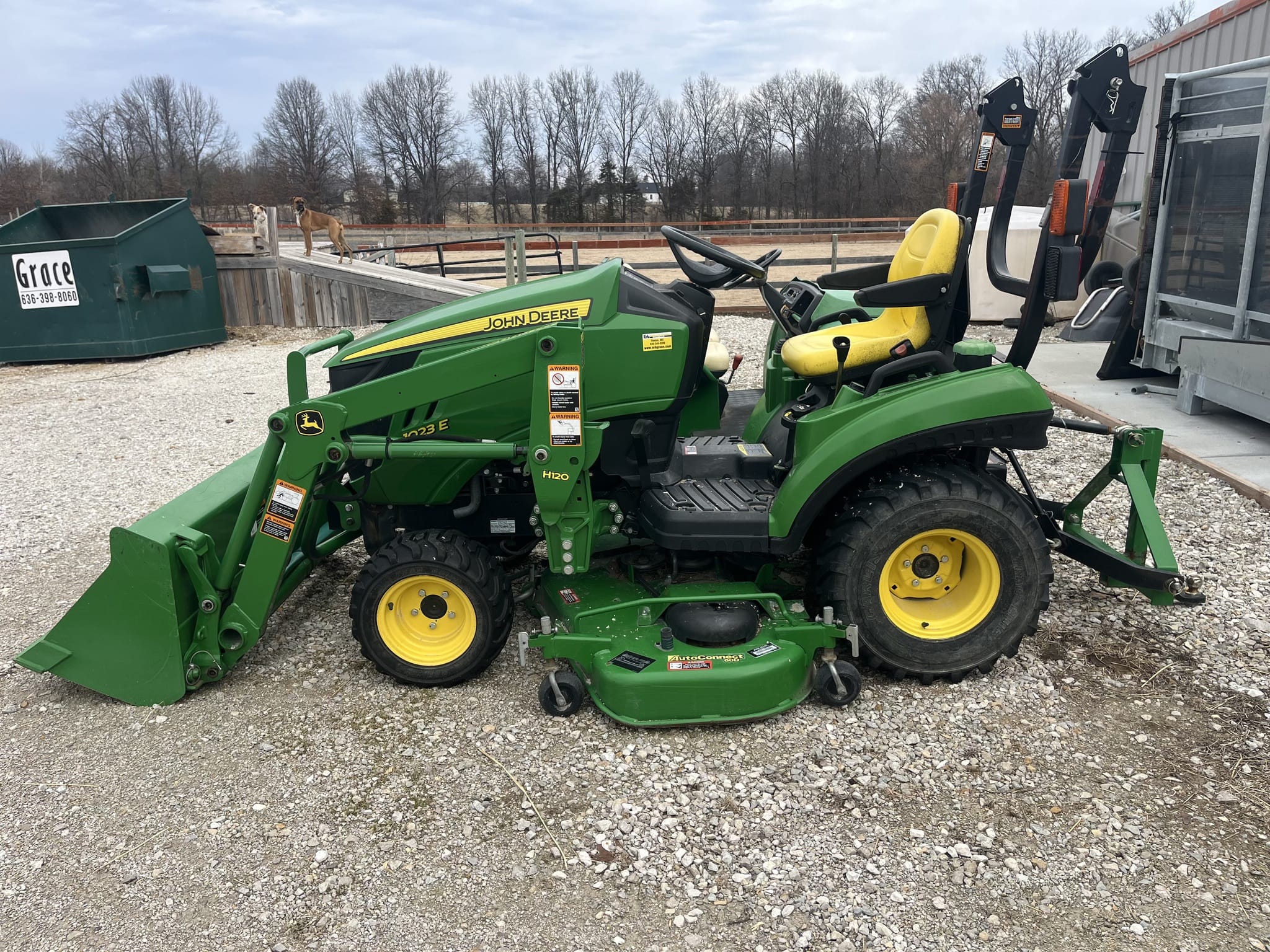 2014 John Deere 1023E Image