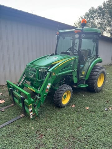 2022 John Deere 3046R Image