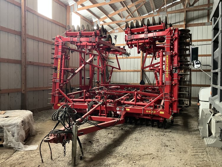 2015 Sunflower 6433 Image