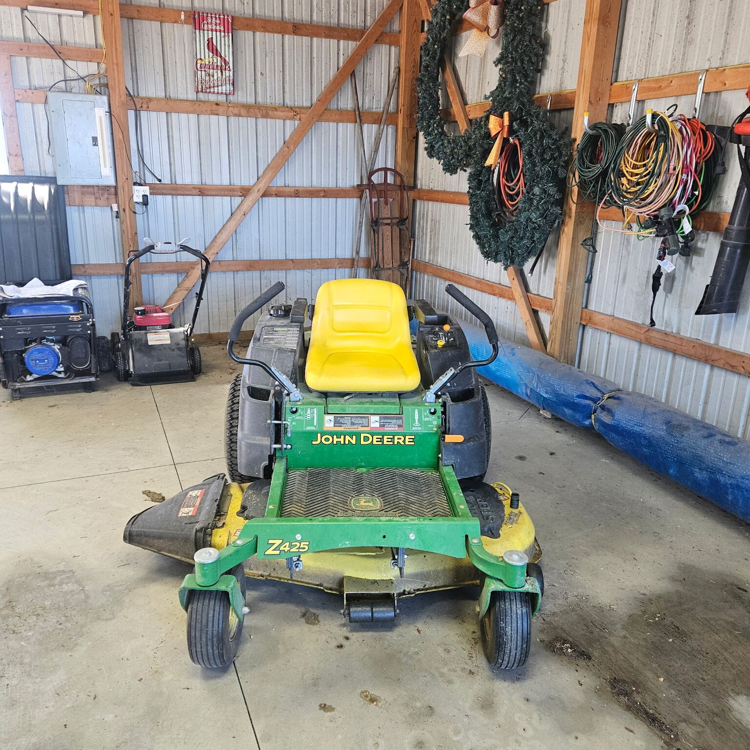 2014 John Deere Z425 Image