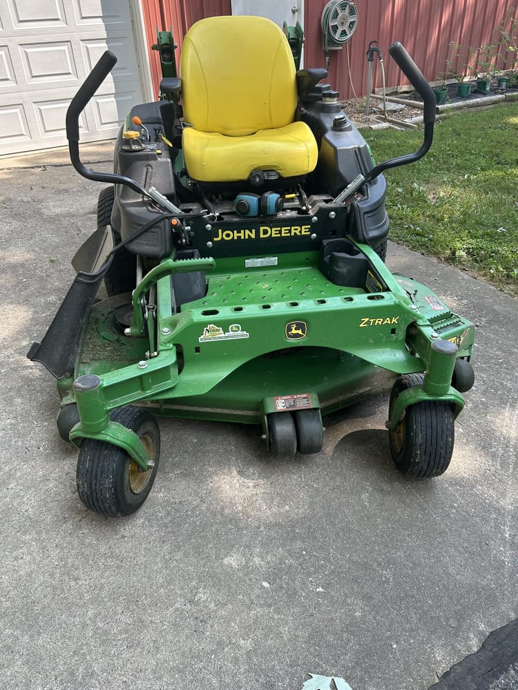 2016 John Deere Z930M Image