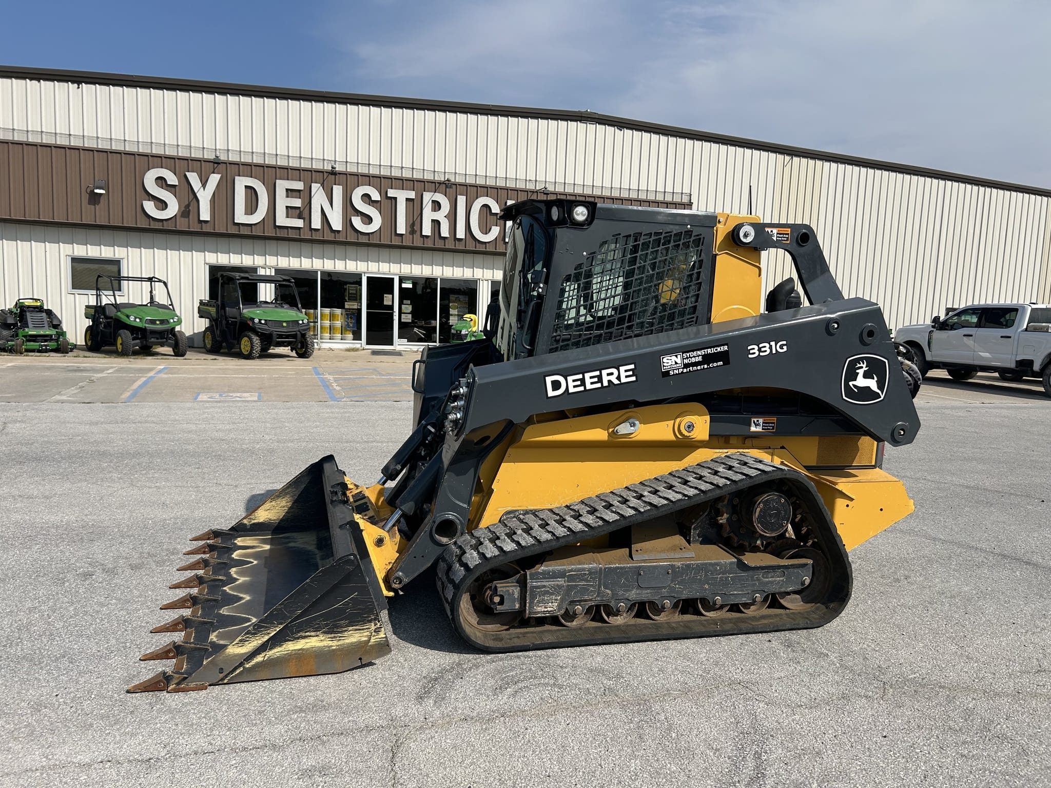 2023 John Deere 331G Image