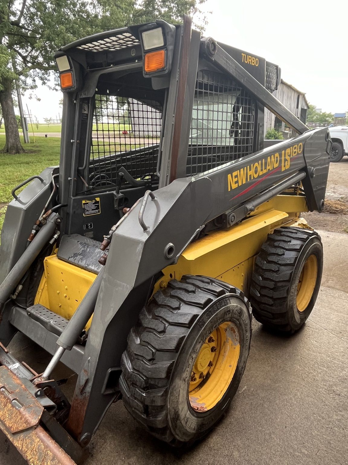 2003 New Holland LS180 Image