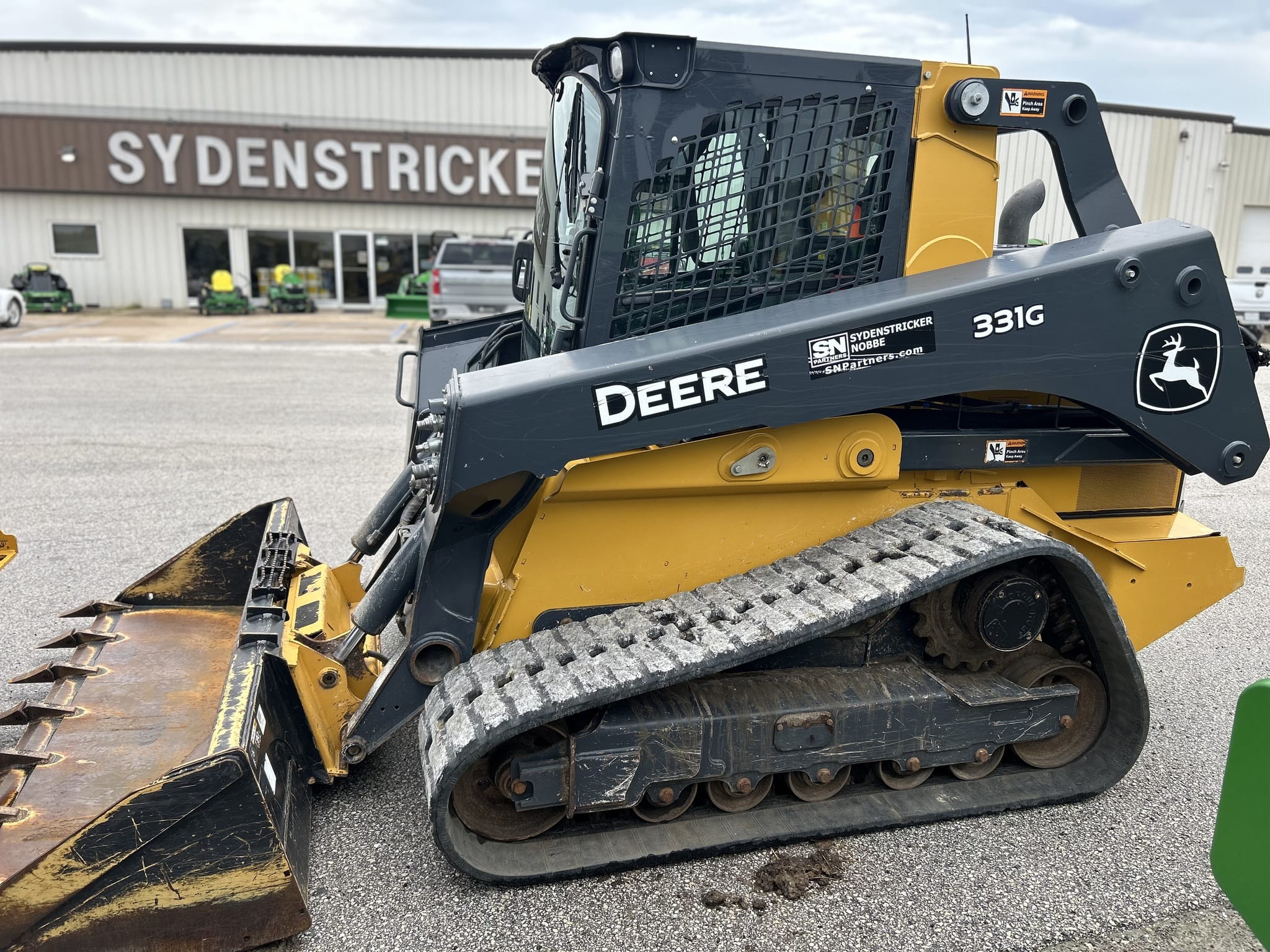 2021 John Deere 331G Image