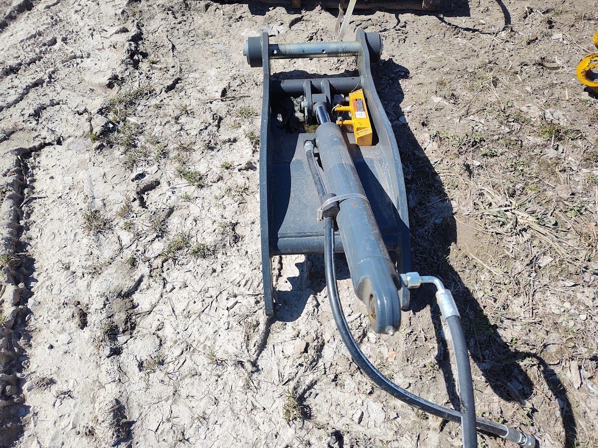 2024 John Deere clamp Image