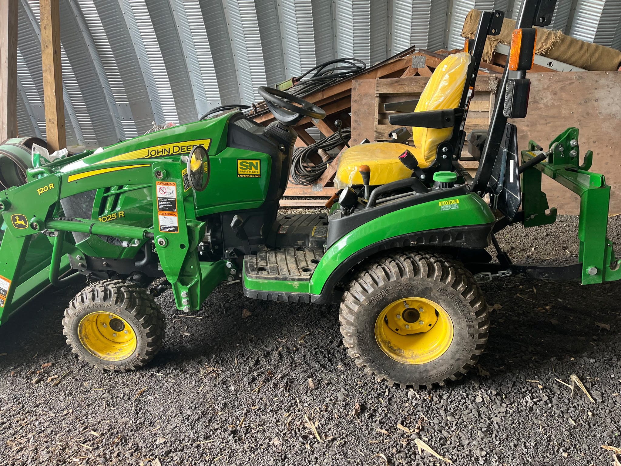 2024 John Deere 1025R Image