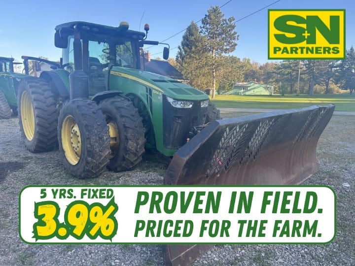 2013 John Deere 8360R Image