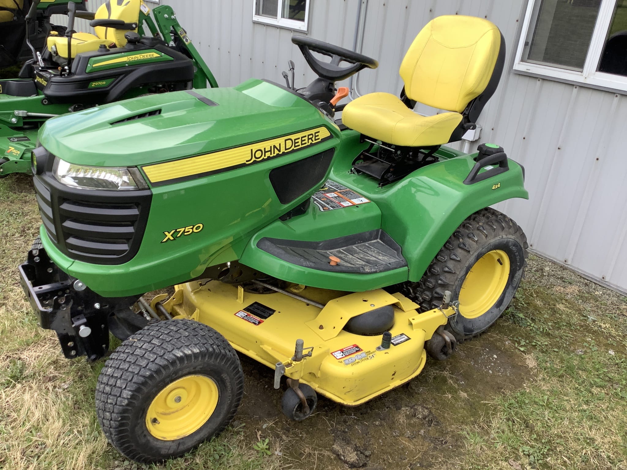 2015 John Deere X750 Image