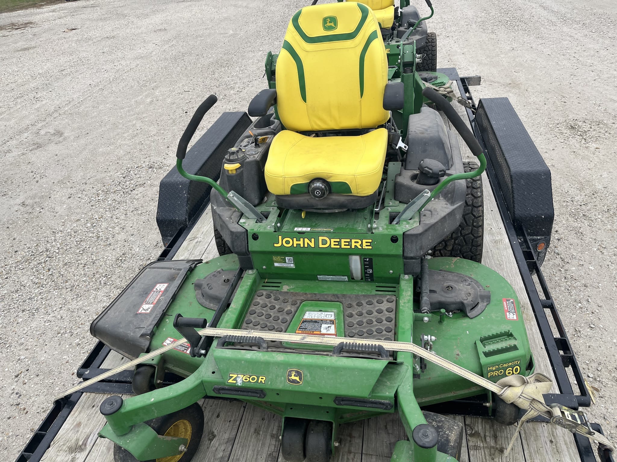 2025 John Deere Z760R Image