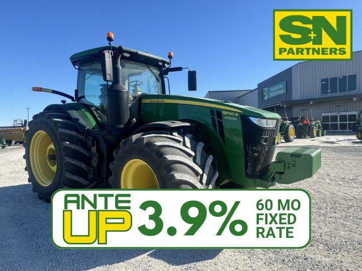 2018 John Deere 8400R Image