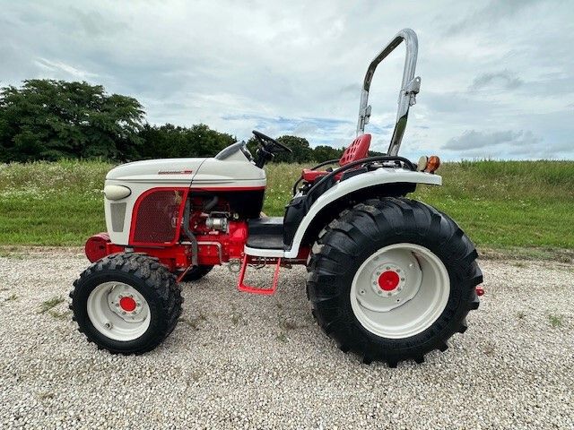 2010 New Holland Boomer 8N Image