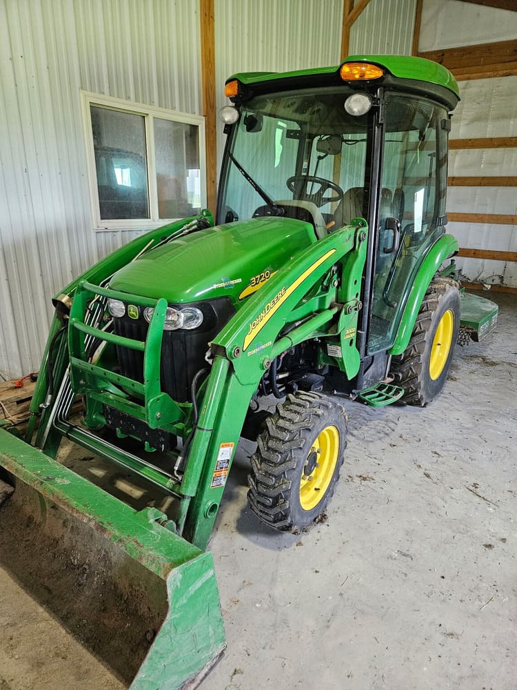 2007 John Deere 3720 Image