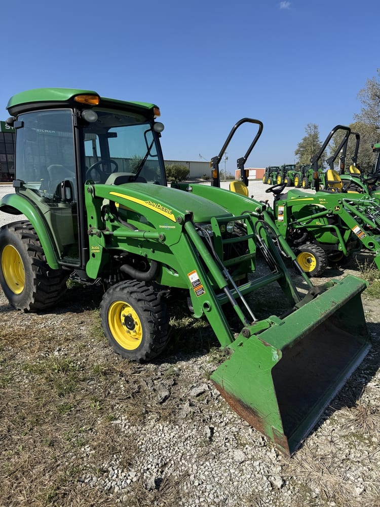 2007 John Deere 3720 Image