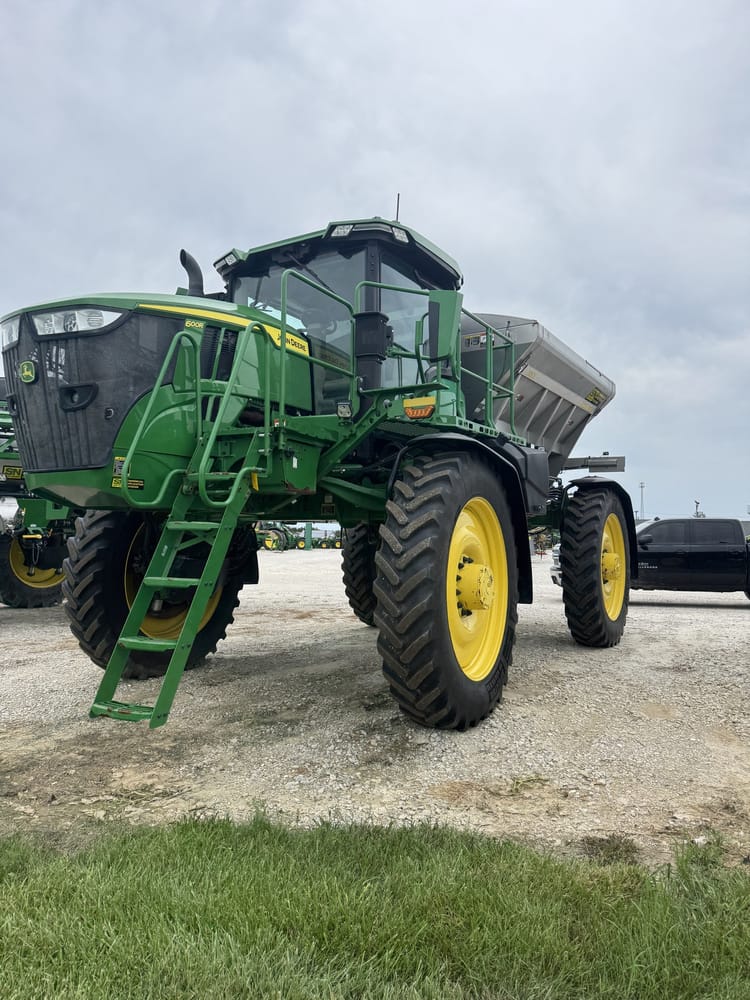 2022 John Deere 600R Image