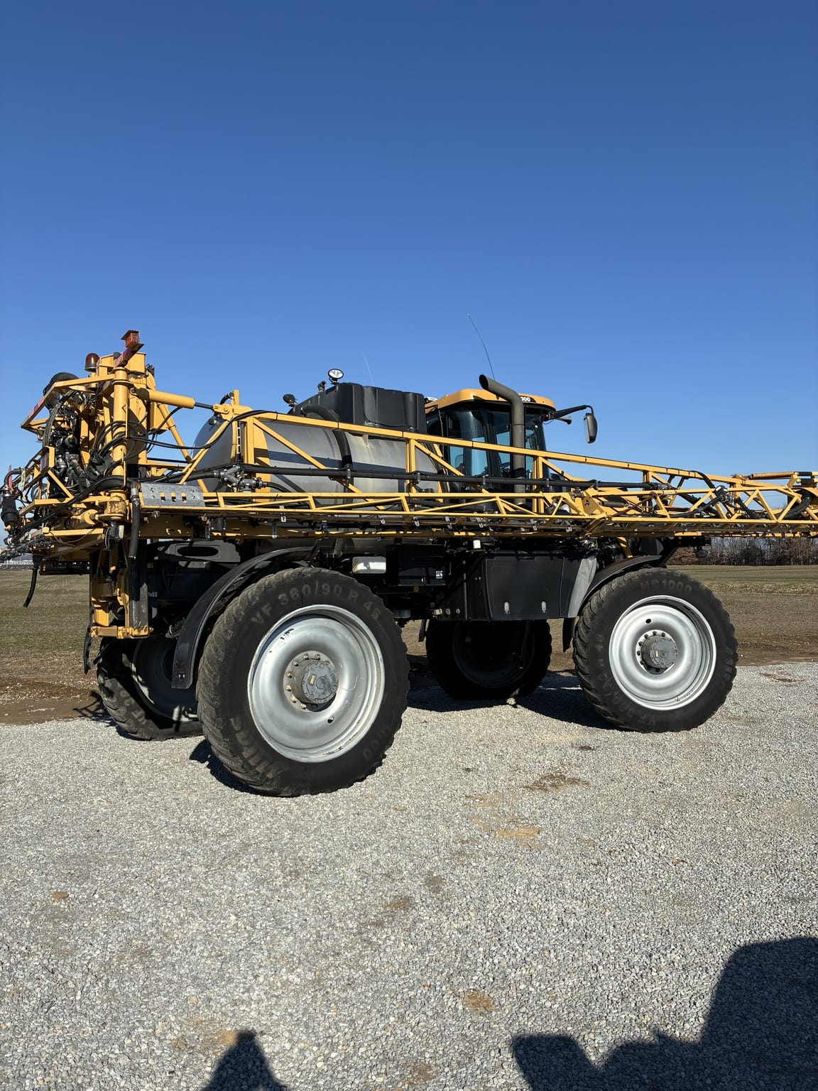 2012 RoGator RG1300 Image