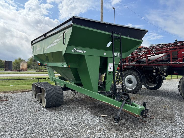 2014 Demco 1050 Image