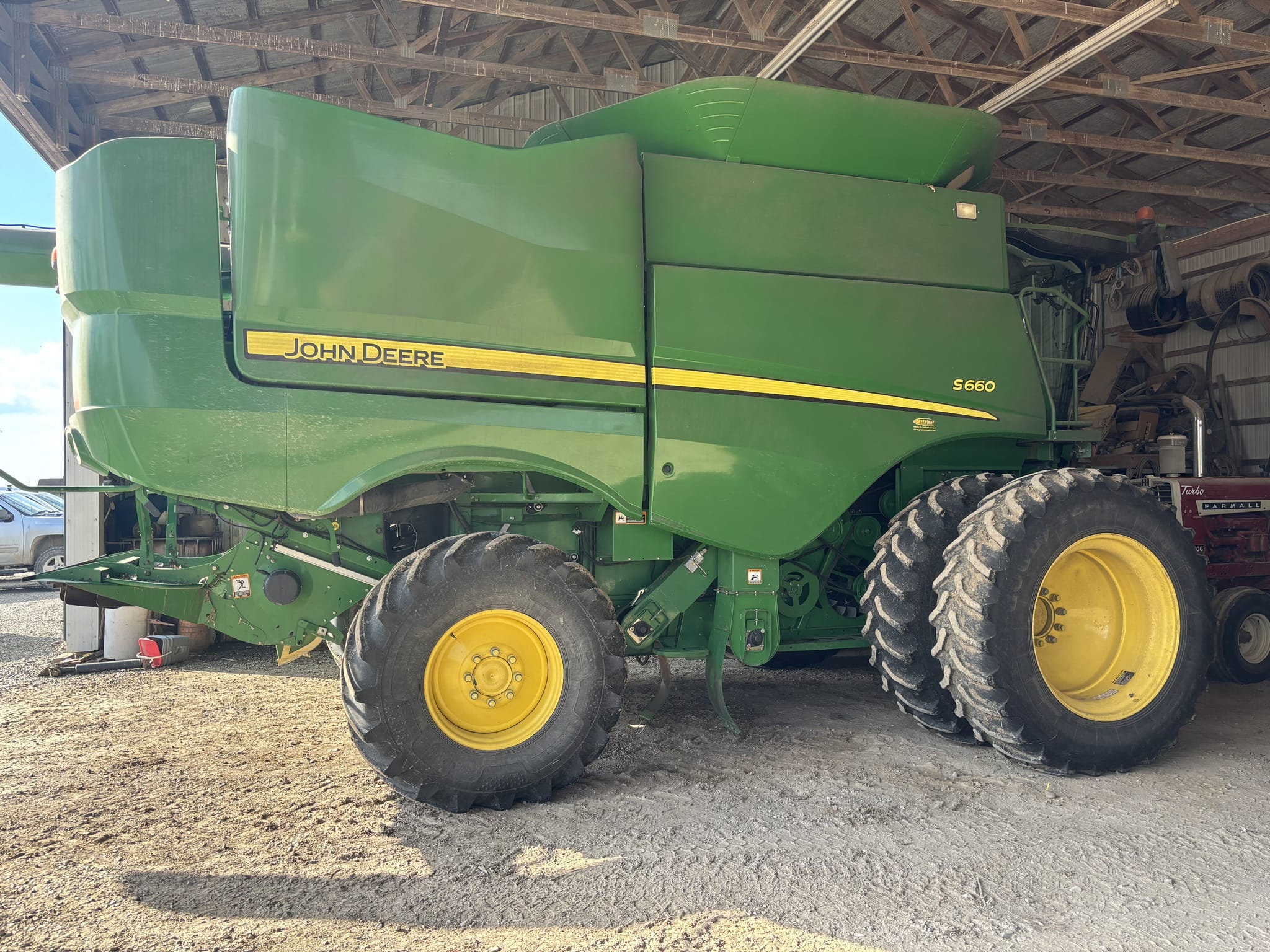 2014 John Deere S660 Image