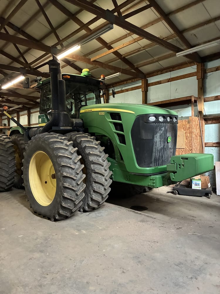2011 John Deere 9330 Image