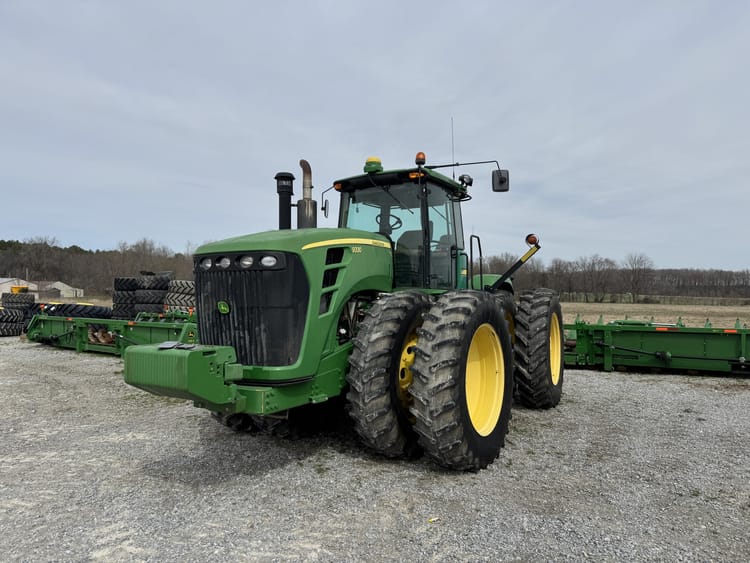 2011 John Deere 9330 Image