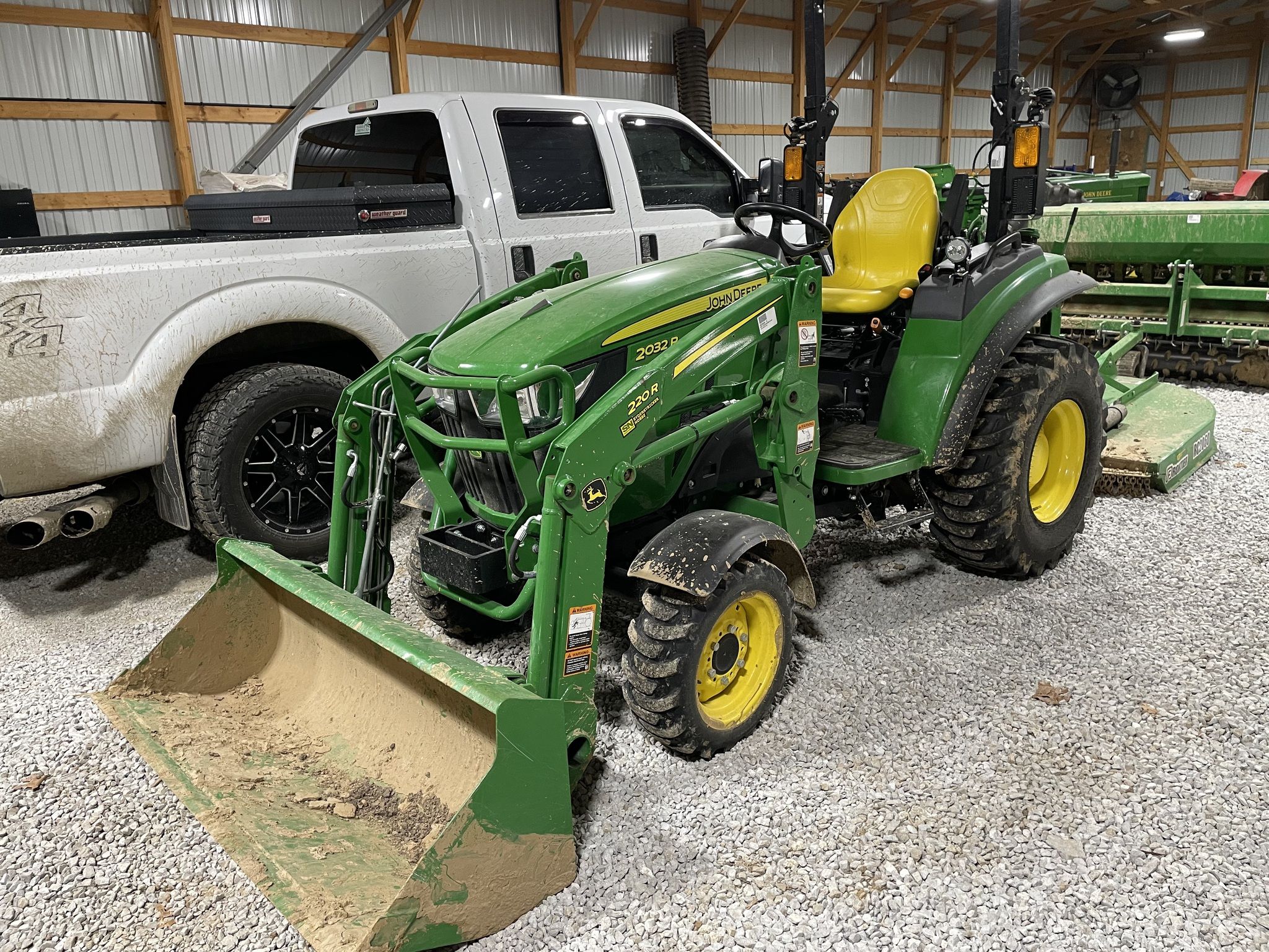 2021 John Deere 2032R Image