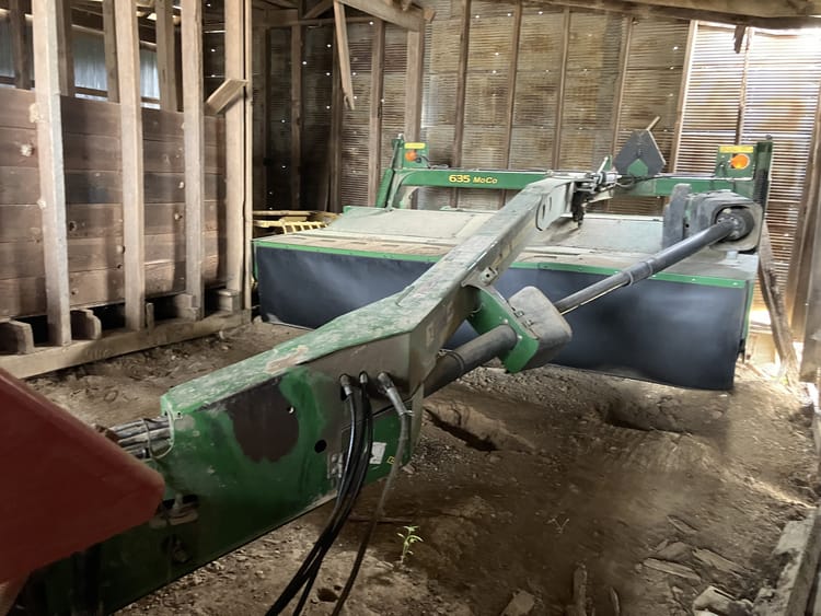 2008 John Deere 635 Image