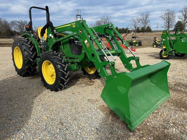 2025 John Deere 5075E Image