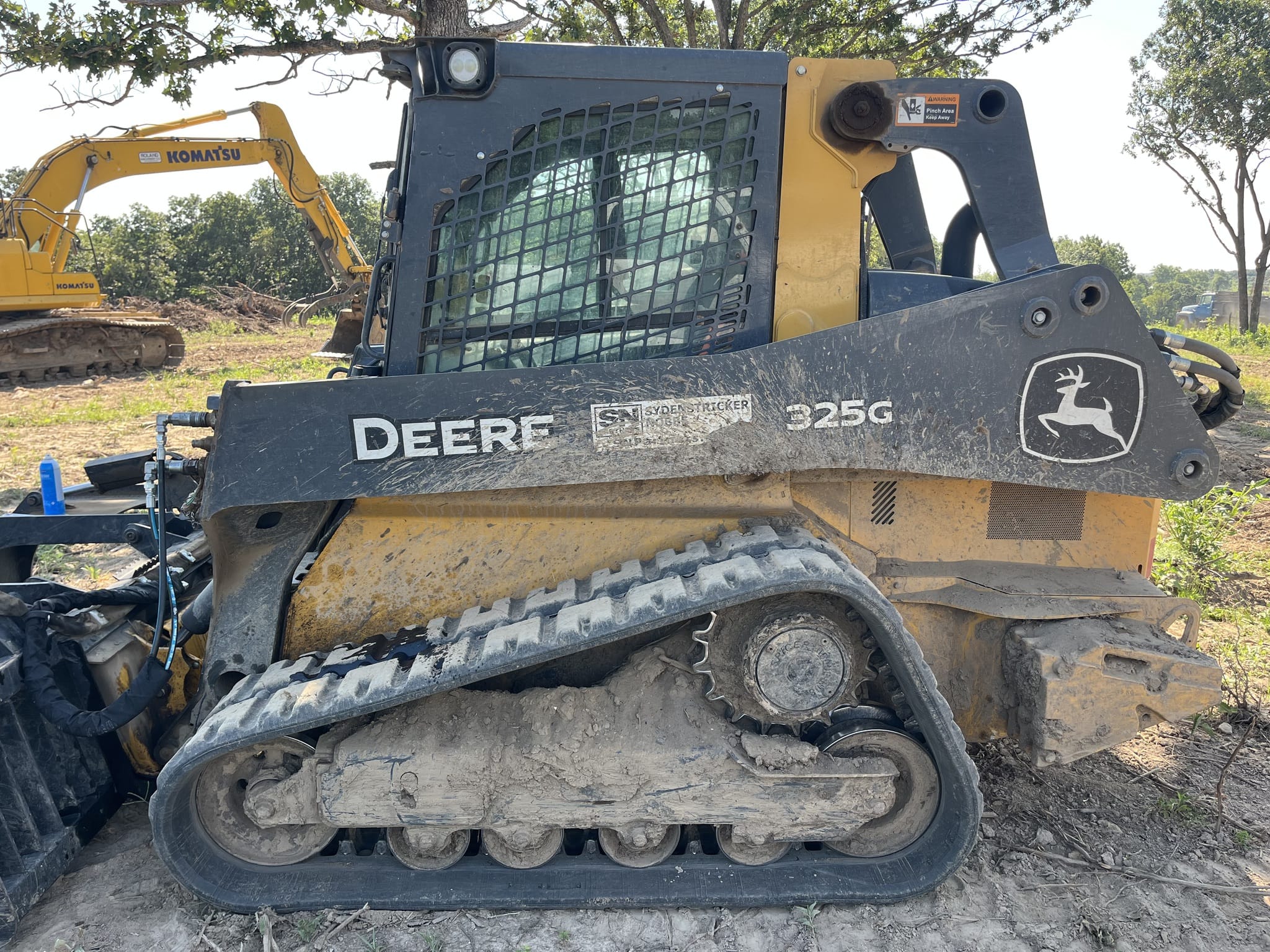2023 John Deere 325G Image