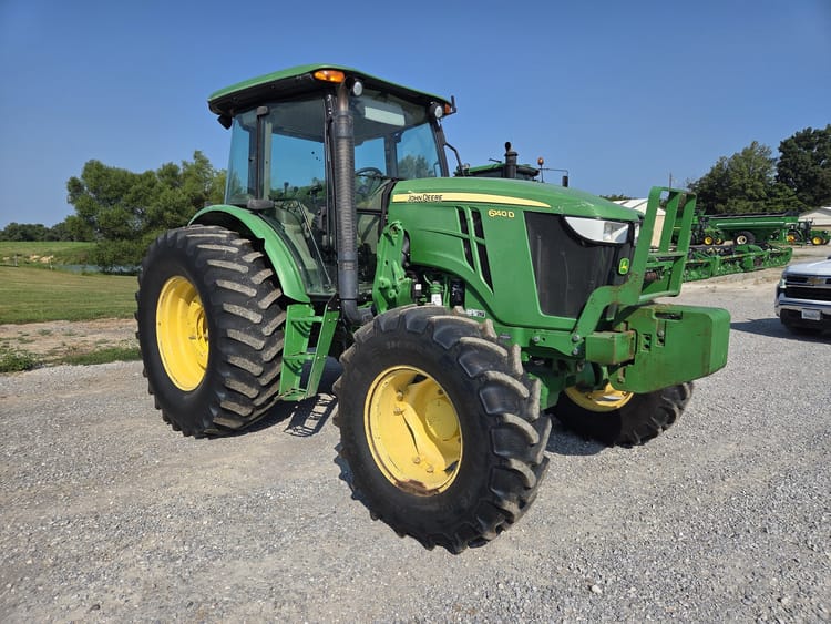 2013 John Deere 6140D Image