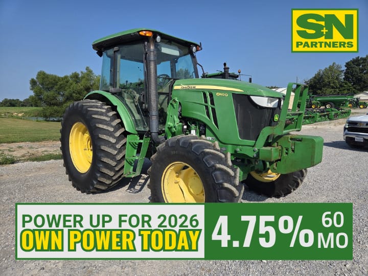 2013 John Deere 6140D Image