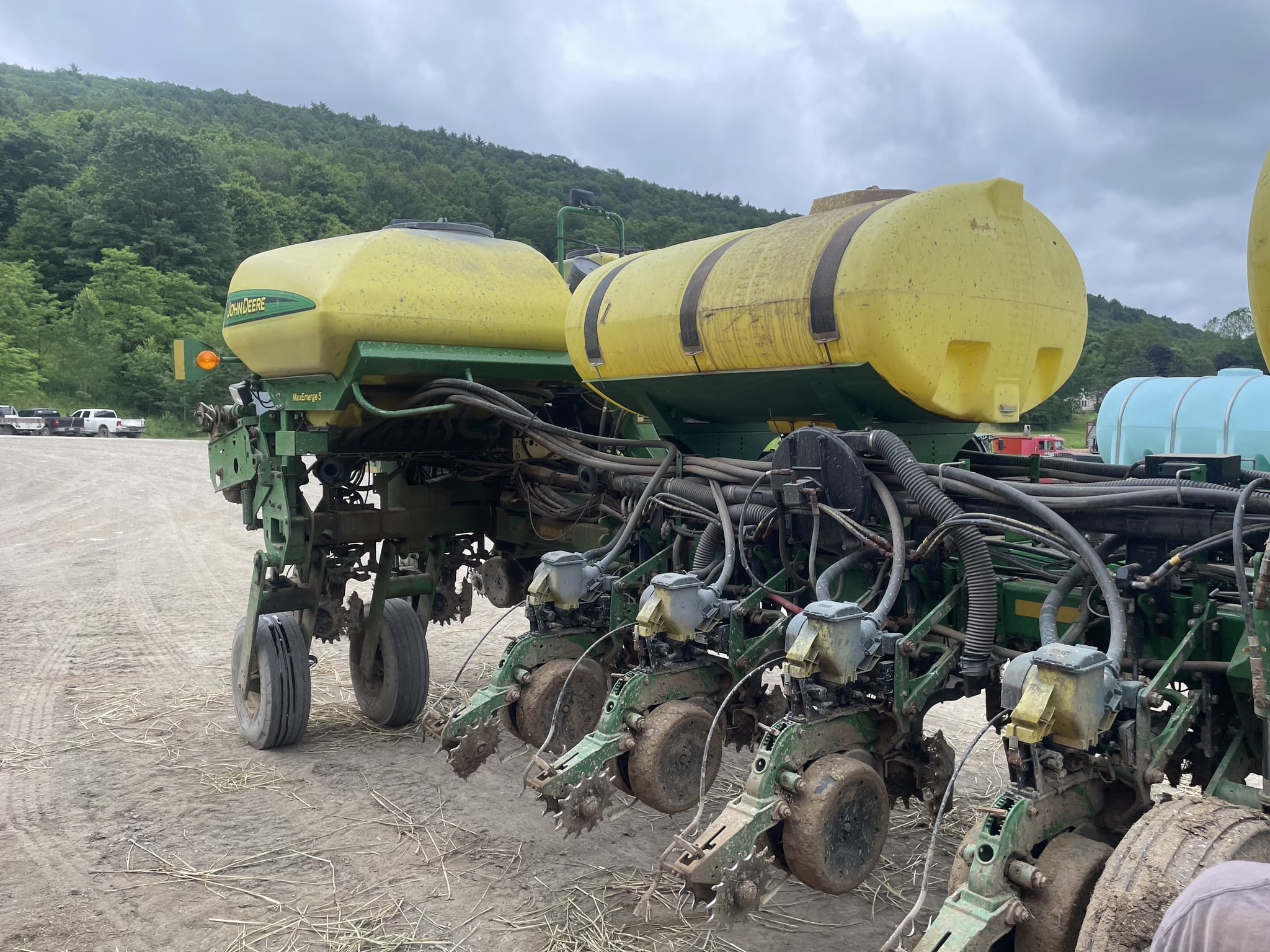 2015 John Deere 1775NT Image