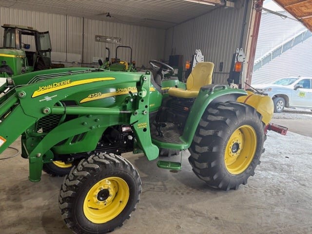 2013 John Deere 4720 Image