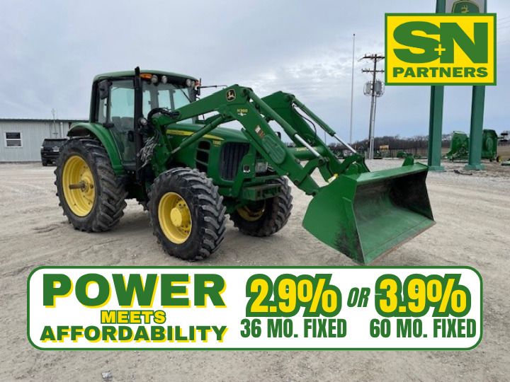 2010 John Deere 7330 Image
