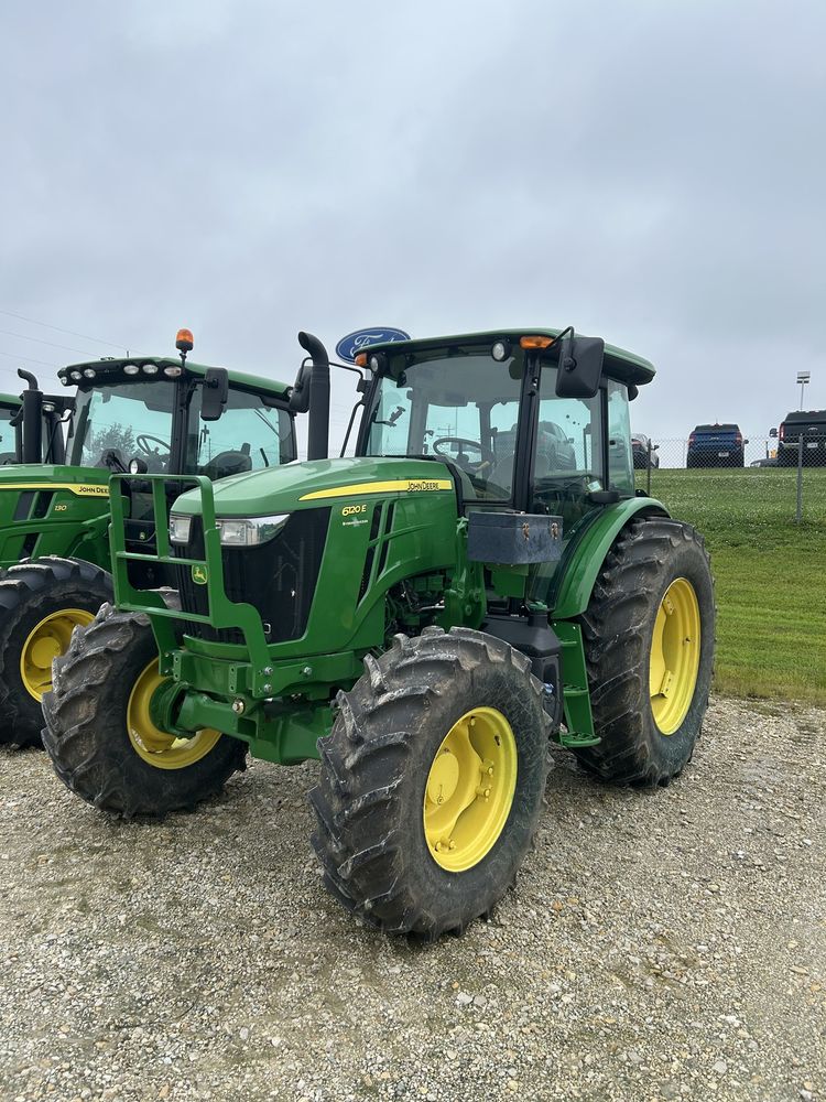 2019 John Deere 6120E Image