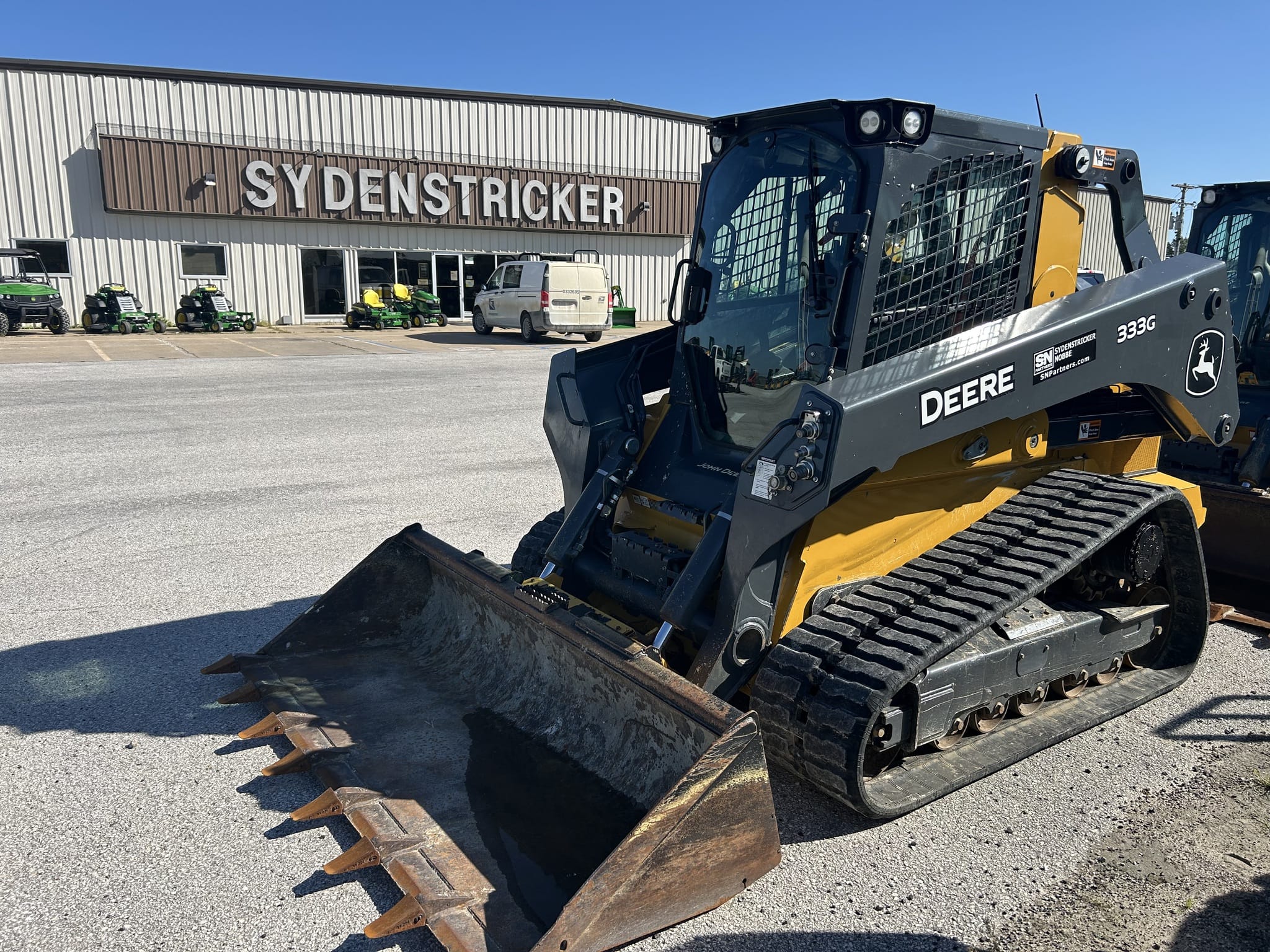 2023 John Deere 333G Image